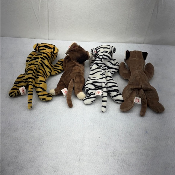 Ty Stuffed Animal Set of 4: Stripes, Pounce, Blizzard, & Canyon - Picture 12 of 12